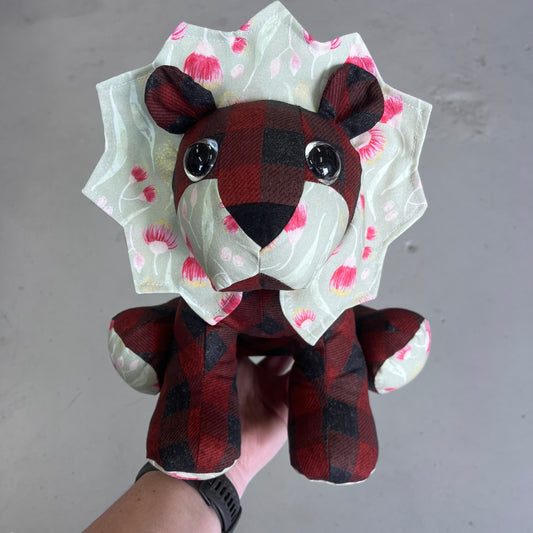 Handmade Soft Toy Lion (L2)